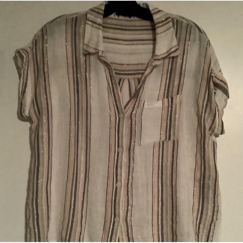 Sanctuary short sleeve blouse